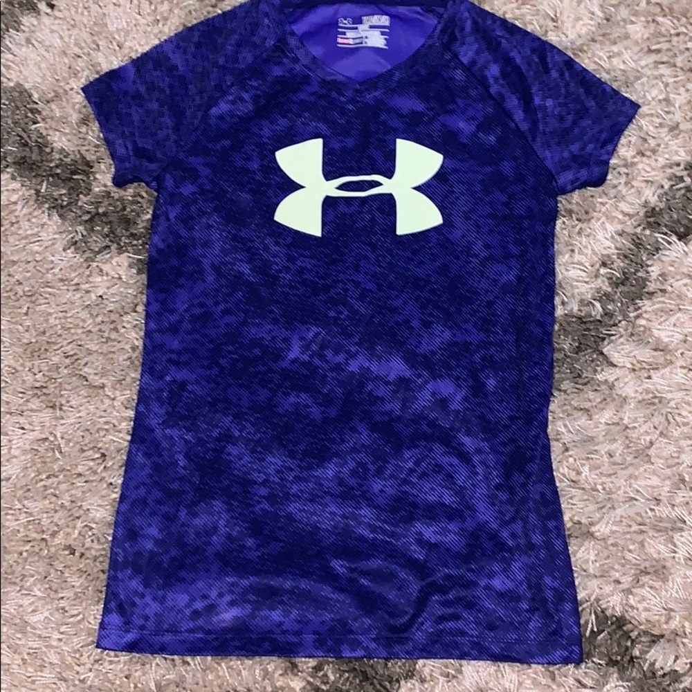 girls under armour shirt